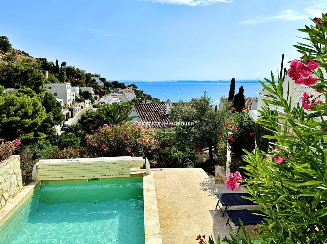 Villa in Roses, Catalonia, Spain 3 - 18505735