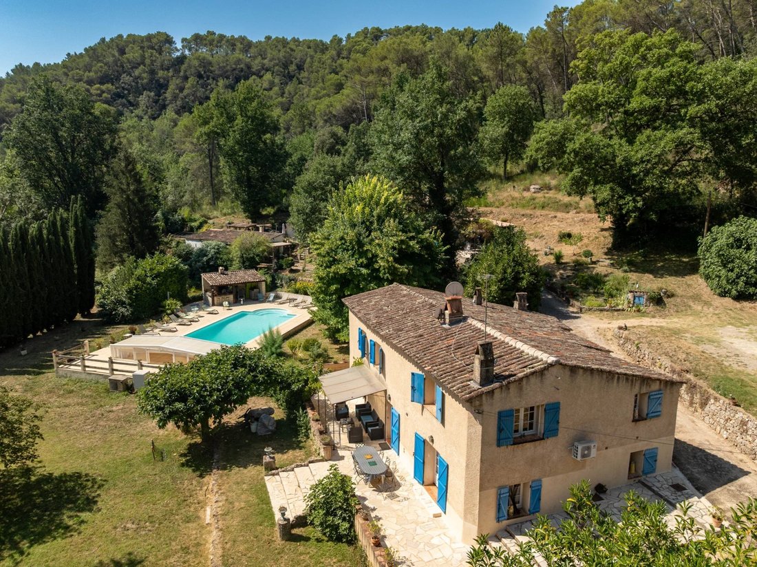 Estate in Salernes, Provence-Alpes-Côte d'Azur, France 2 - 17759617