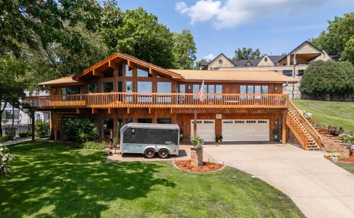 Casa a Le Claire, Iowa, Stati Uniti 1
