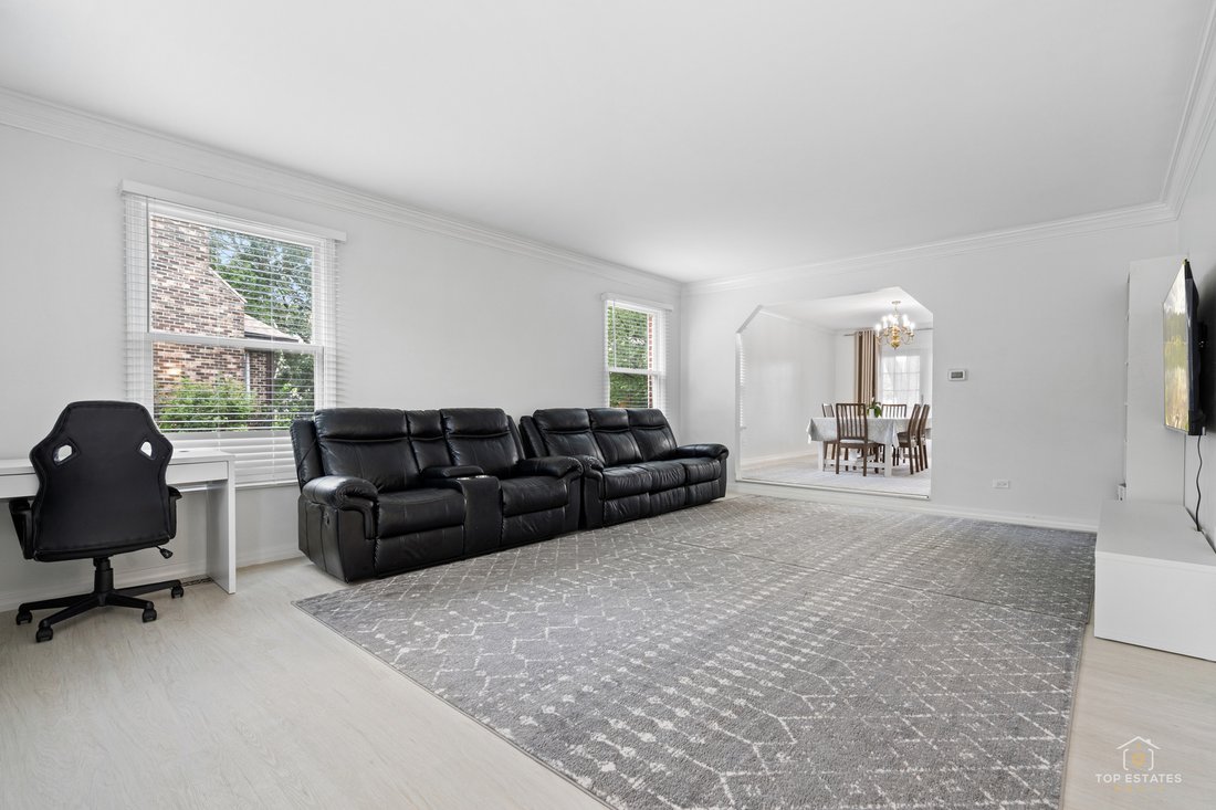 House in Hoffman Estates, Illinois, United States 5 - 18505701