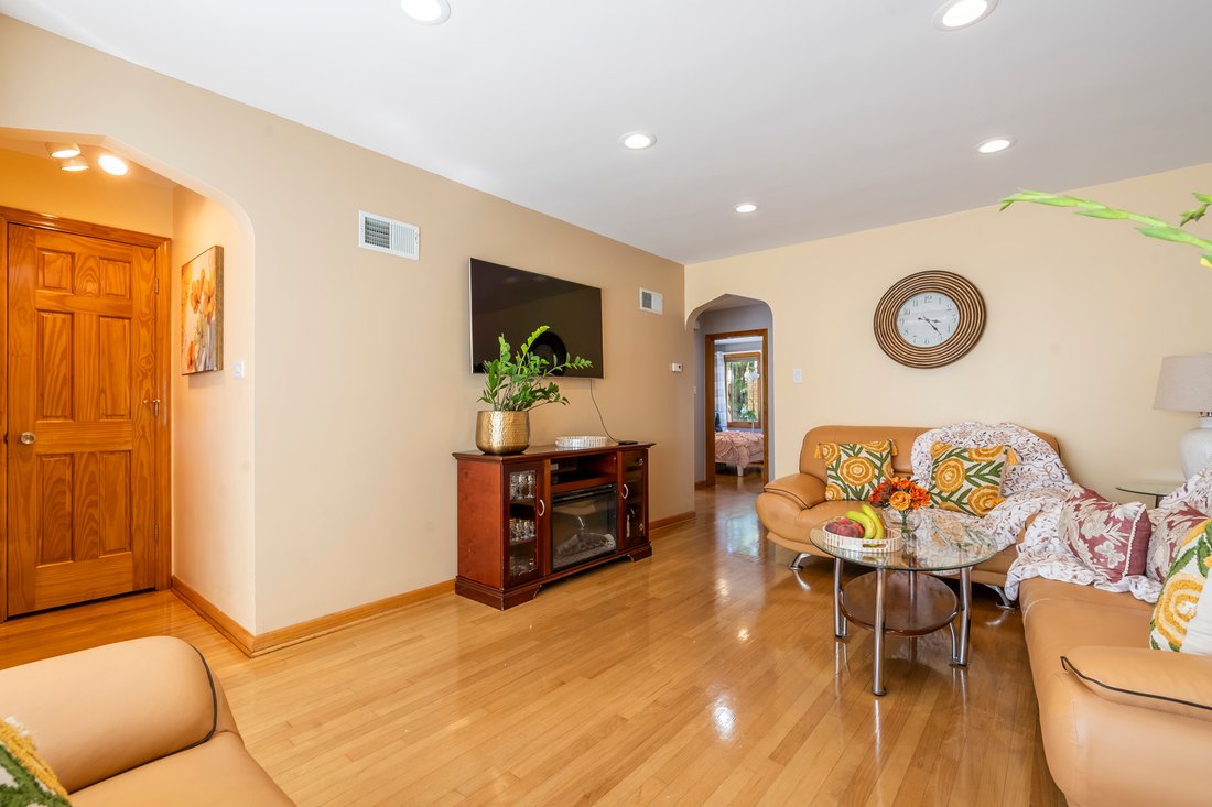 House in Chicago, Illinois, United States 4 - 18505755