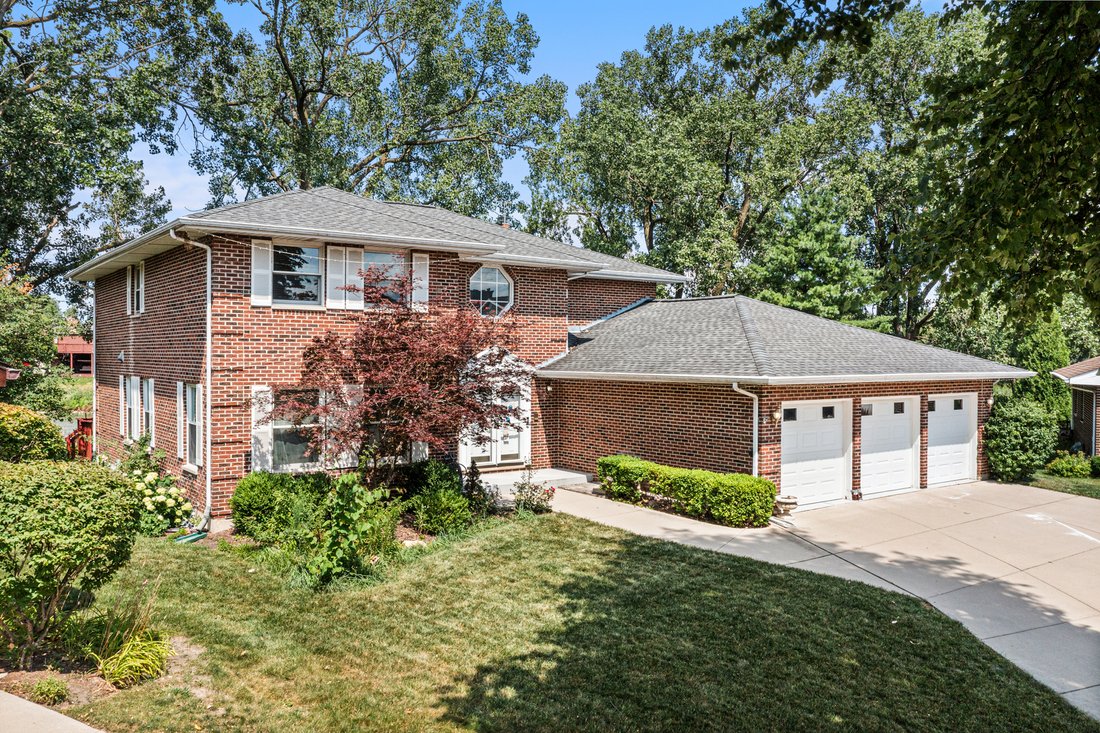 House in Hoffman Estates, Illinois, United States 2 - 18505701
