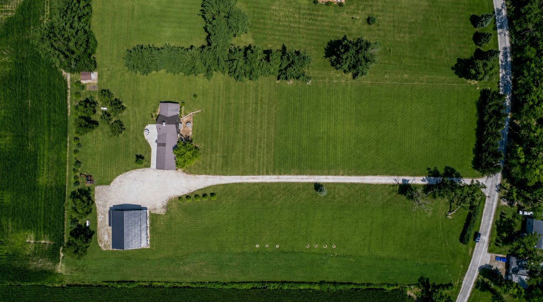 House in Ashkum, Illinois, United States 2 - 18505756