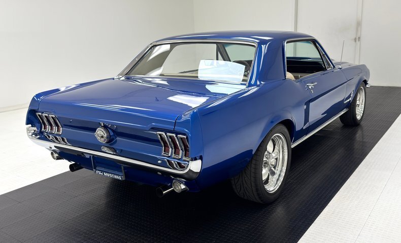 Coupe in Morgantown, United States 5 - 18505671