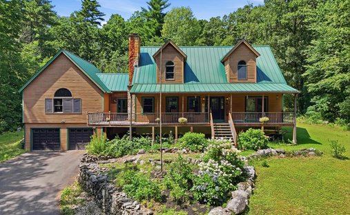 House in Derry, New Hampshire, United States 1