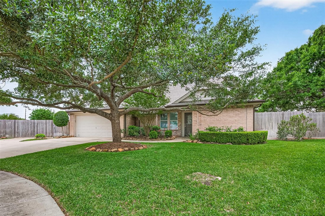 House in Sugar Land, Texas, United States 3 - 18506270