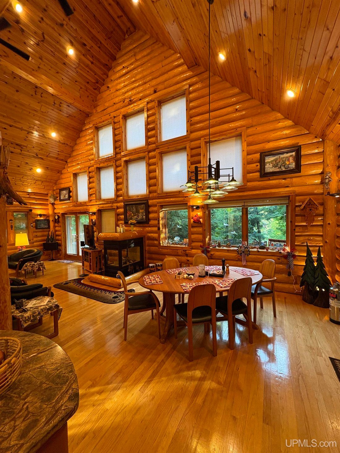 House in Bessemer, Michigan, United States 5 - 18505589