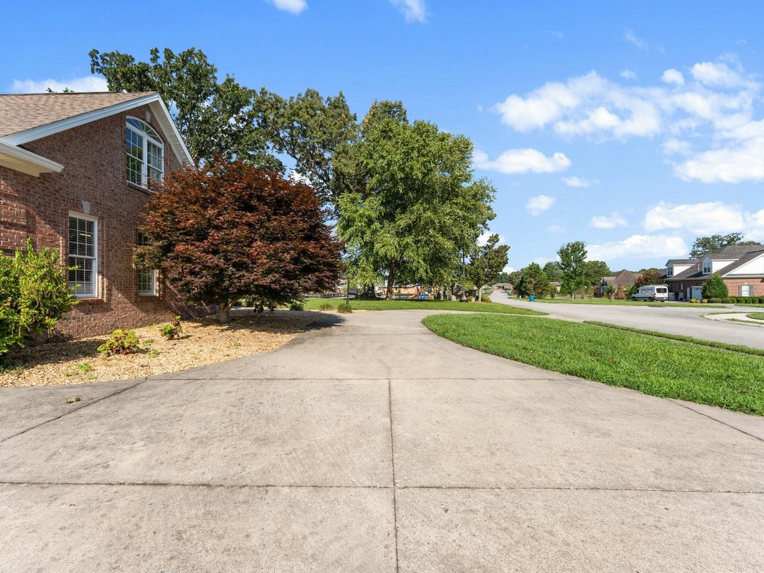 House in Manchester, Tennessee, United States 4 - 18505830