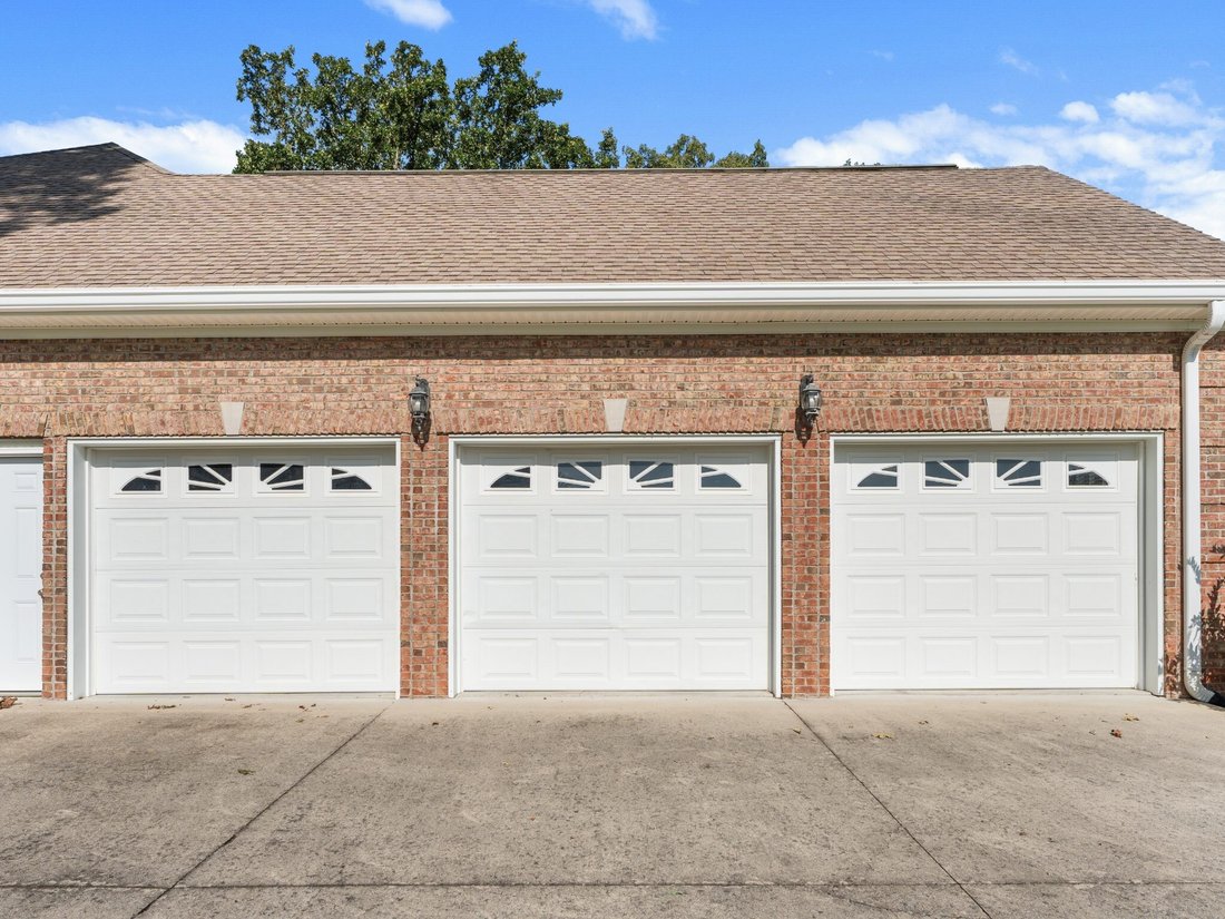 House in Manchester, Tennessee, United States 5 - 18505830