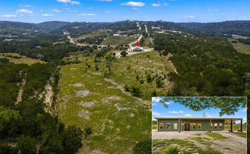 House in Center Point, Texas, United States 1