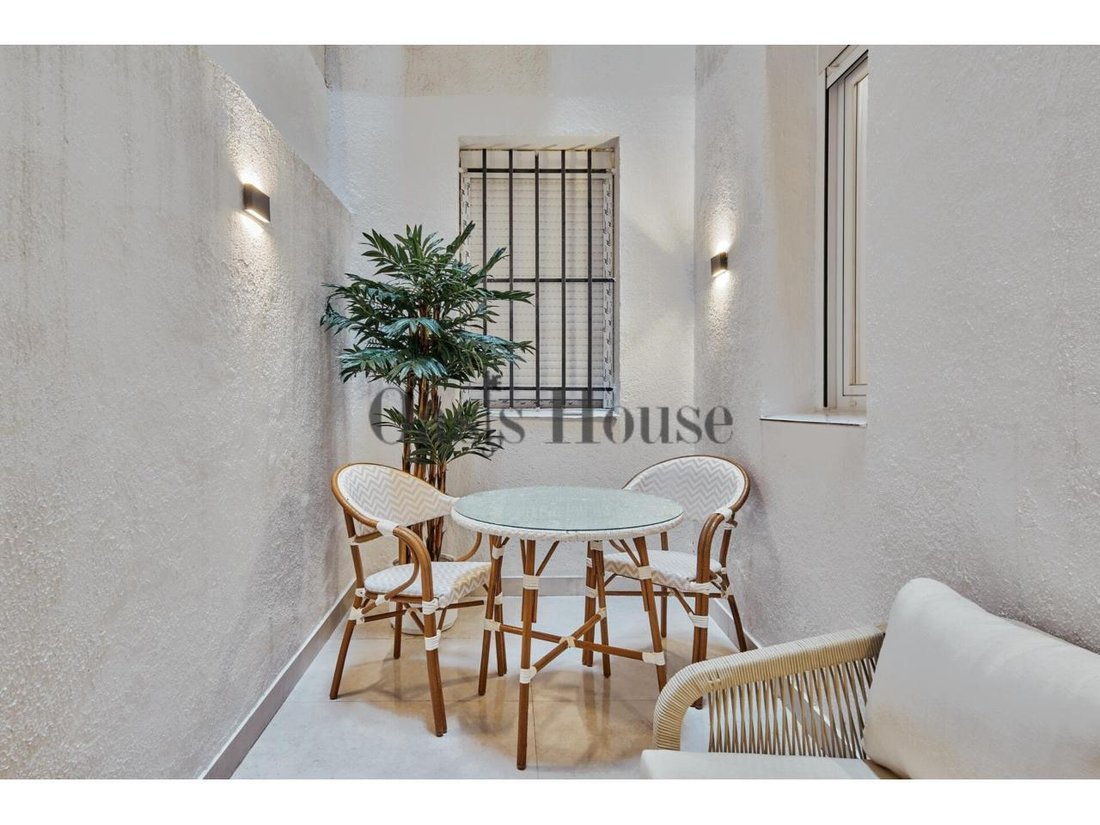 Apartment in Chamberi, Madrid, Spain 4 - 18359254