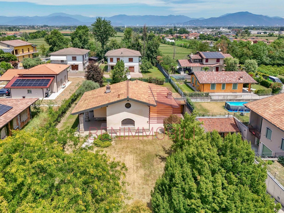 Villa in Poncarale, Lombardy, Italy 1 - 18505543