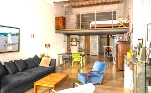 Apartment in Granettes-Jauberte-Sainte Anne, Aix-en-Provence, France 1