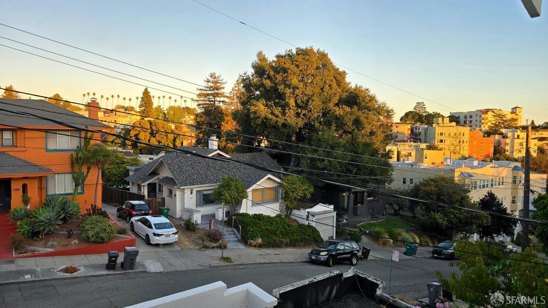 House in Oakland, California, United States 2 - 18441993