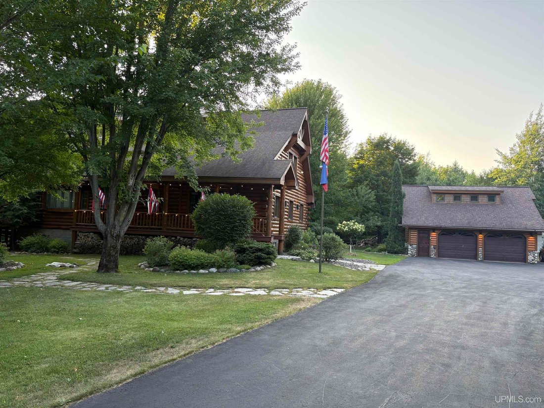 House in Bessemer, Michigan, United States 3 - 18505589
