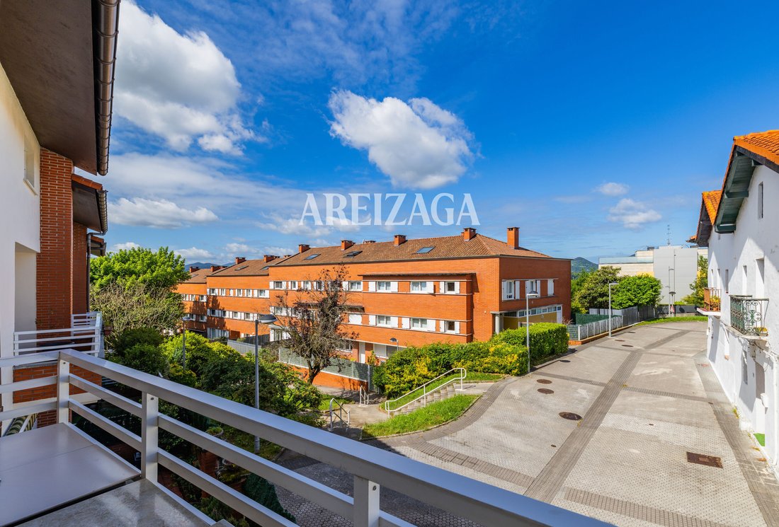 House in Mendebaldea, Donostia-San Sebastian, Spain 3 - 18505941