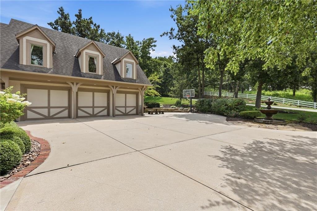 House in Lake Winnebago, Missouri, United States 5 - 18506017