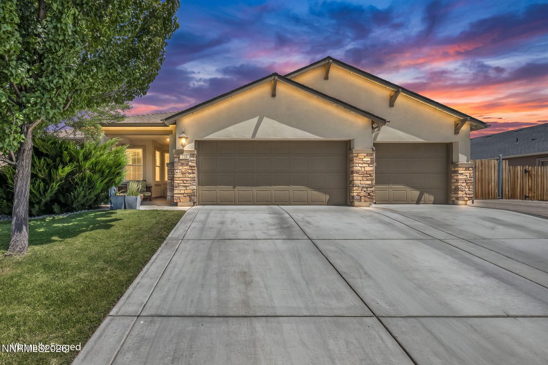 House in Sparks, Nevada, United States 1 - 18505815