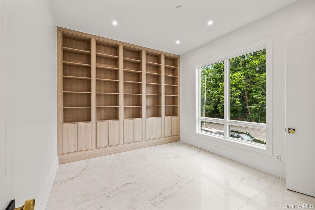 Condo in Airmont, New York, United States 5 - 18505969