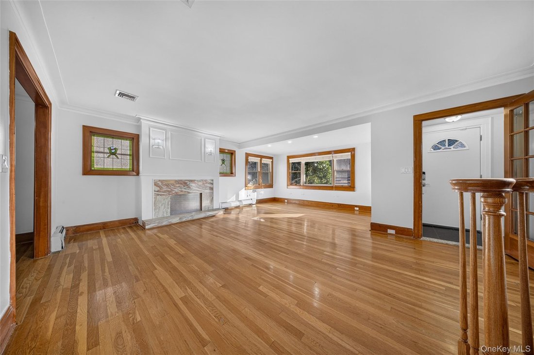 House in Great Neck, New York, United States 5 - 18505670
