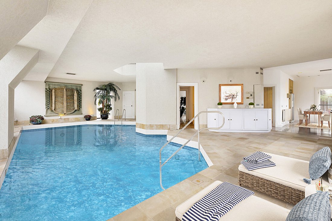 Apartment in Knightsbridge, Kensington And Chelsea, England 2 - 17755087