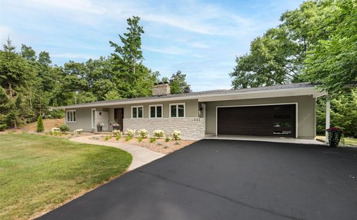 House in Plainwell, Michigan, United States 1