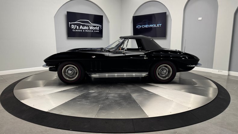 327 V8  Muncie 4-Speed  Side Exhaust! in Clearwater, United States 2 - 18505618