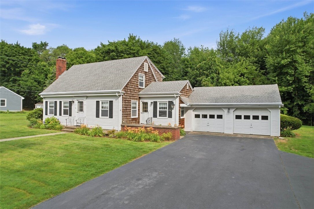 House in Cumberland, Rhode Island, United States 2 - 18505838