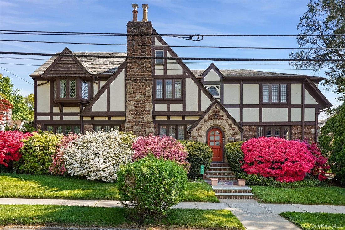House in Bronxville, New York, United States 1 - 18505659