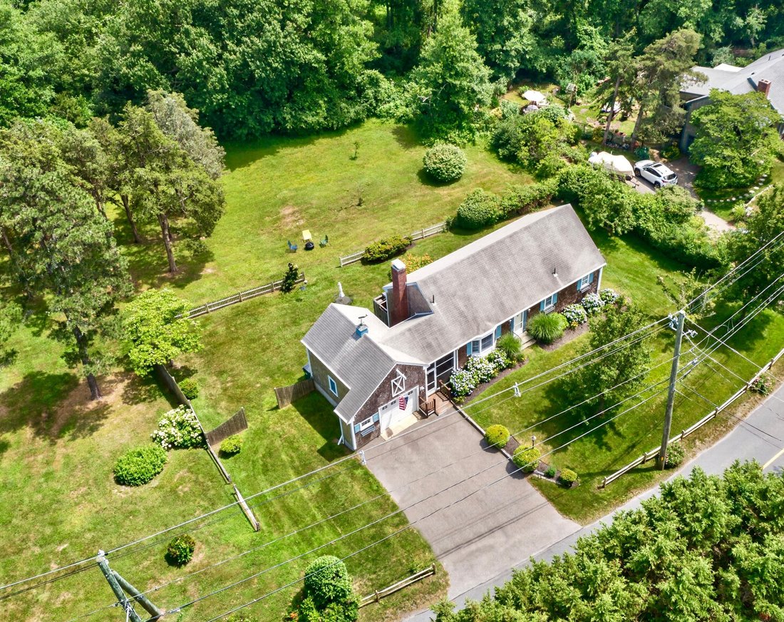 House in Dennis, Massachusetts, United States 2 - 18505579