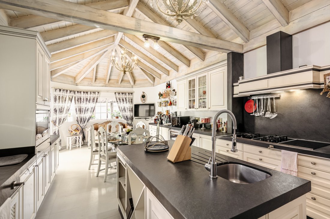 Villa in Golden Mile, Andalusia, Spain 2 - 18505851