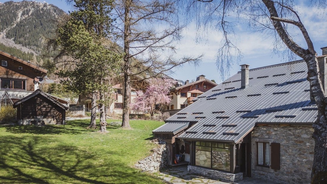 Chalet in Chamonix-Mont-Blanc, Auvergne-Rhône-Alpes, France 1 - 18506149