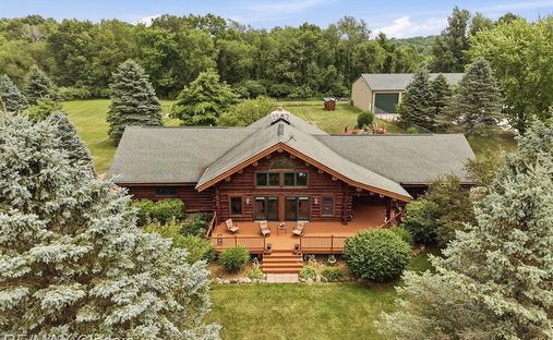 House in Holly, Michigan, United States 1