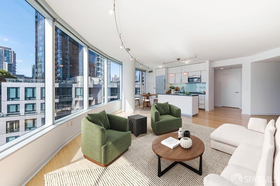 Condo in San Francisco, California, United States 3 - 18506028