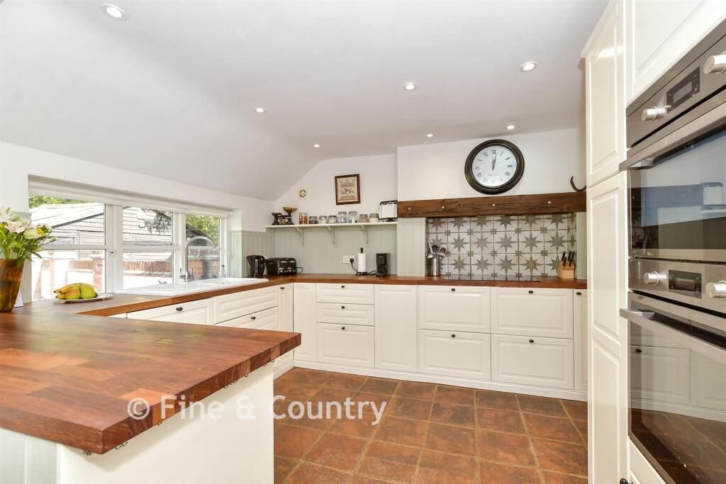 House in Chigwell Row, Chigwell, England 3 - 18505738