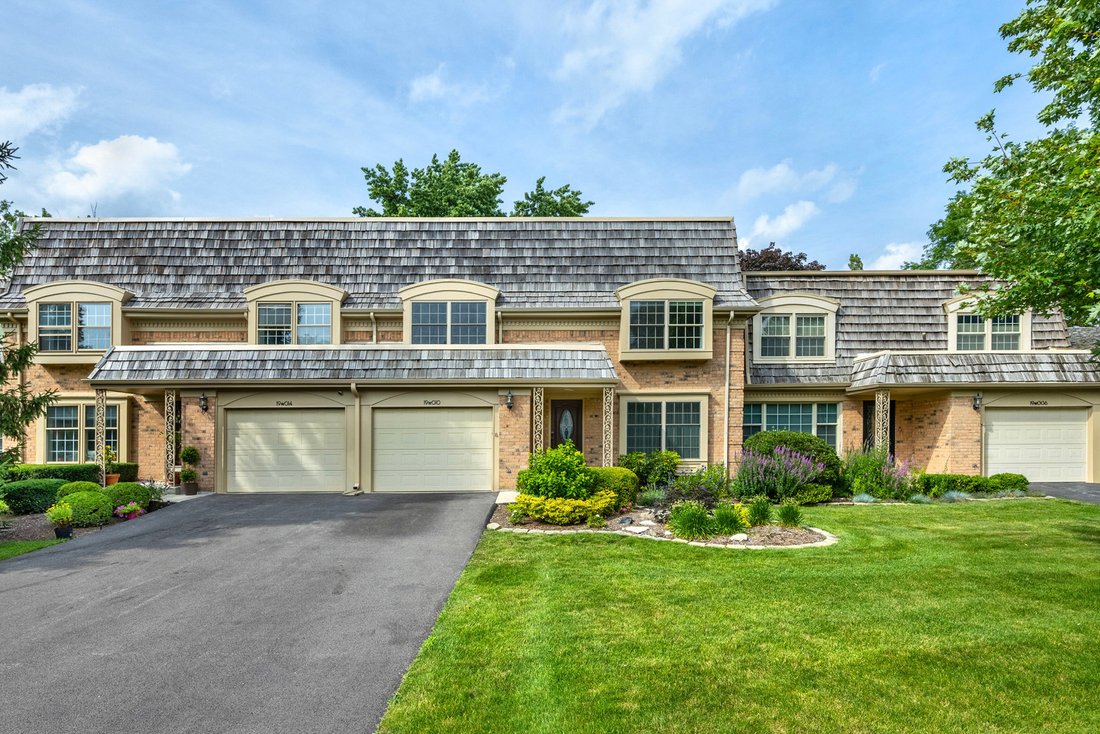 Townhouse in Oak Brook, Illinois, United States 1 - 18505665
