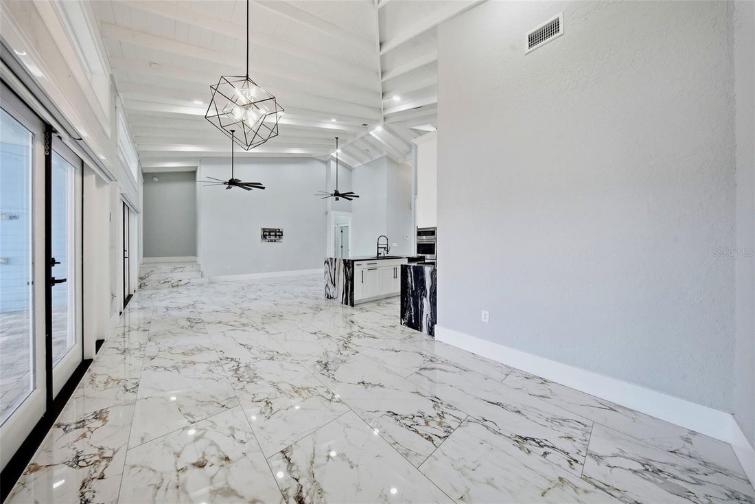 House in Tampa, Florida, United States 5 - 18505640