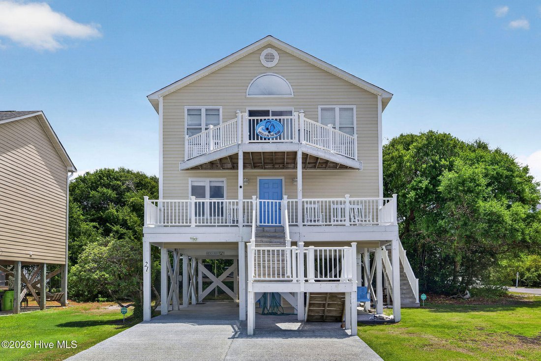 House in Topsail Beach, North Carolina, United States 1 - 18506175