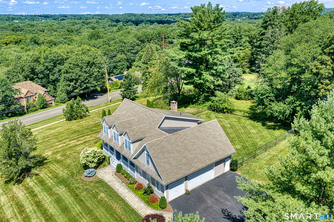 House in Stratford, Connecticut, United States 2 - 18505870