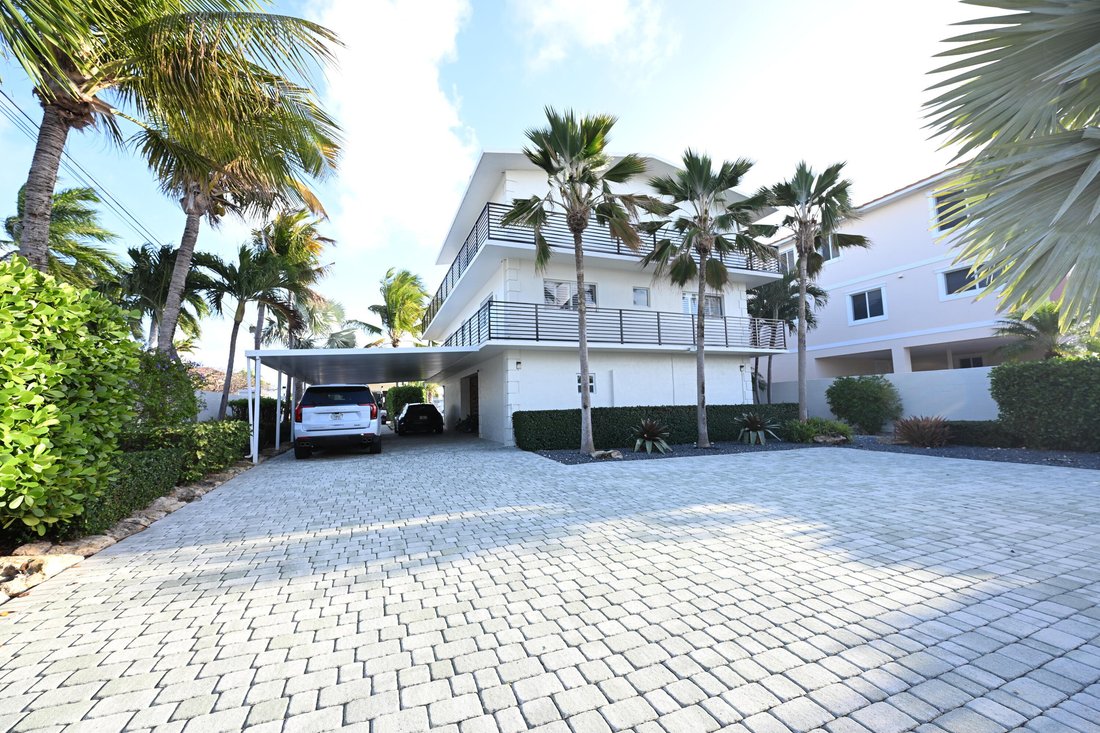 House in Key Colony Beach, Florida, United States 2 - 18505458