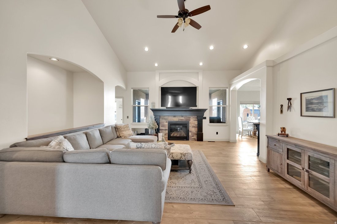 House in Erda, Utah, United States 2 - 18505457