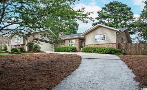 House in Vestavia Hills, Alabama, United States 1