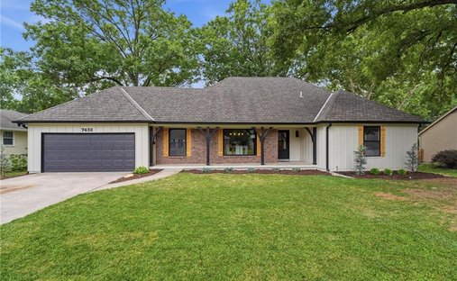 House in Overland Park, Kansas, United States 1