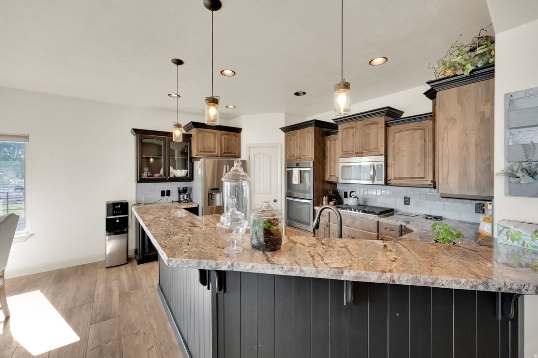 House in Erda, Utah, United States 4 - 18505457