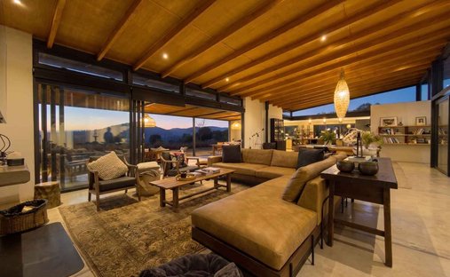 House in Sunderland Ridge AH, Gauteng, South Africa 1
