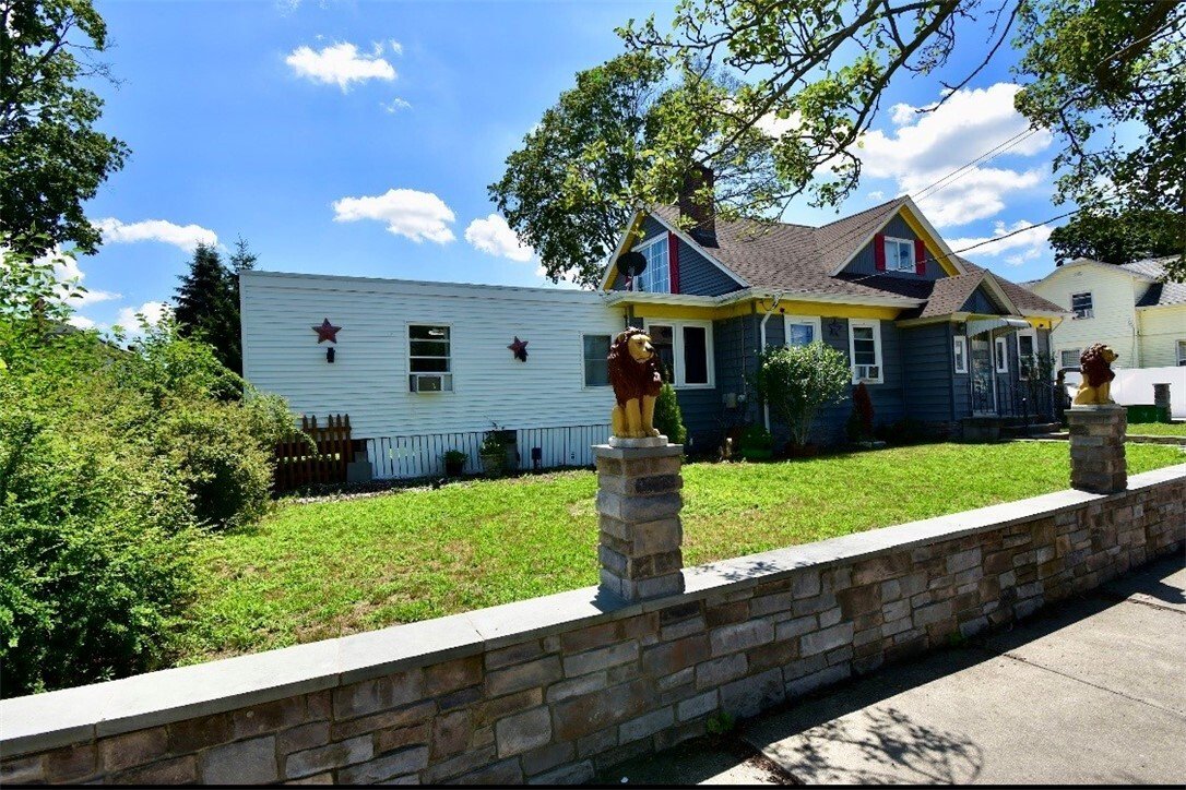House in Pawtucket, Rhode Island, United States 4 - 18505858