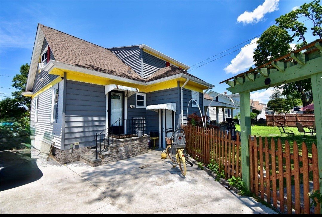 House in Pawtucket, Rhode Island, United States 5 - 18505858