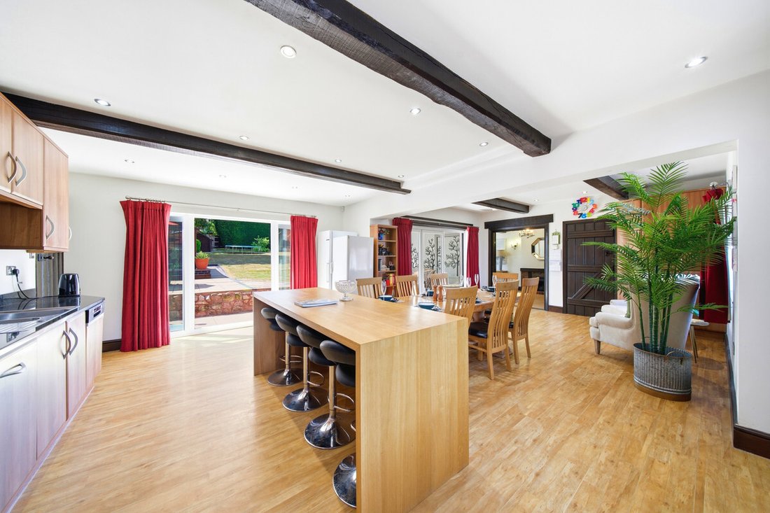 House in Alvechurch, Bromsgrove, England 3 - 18505689