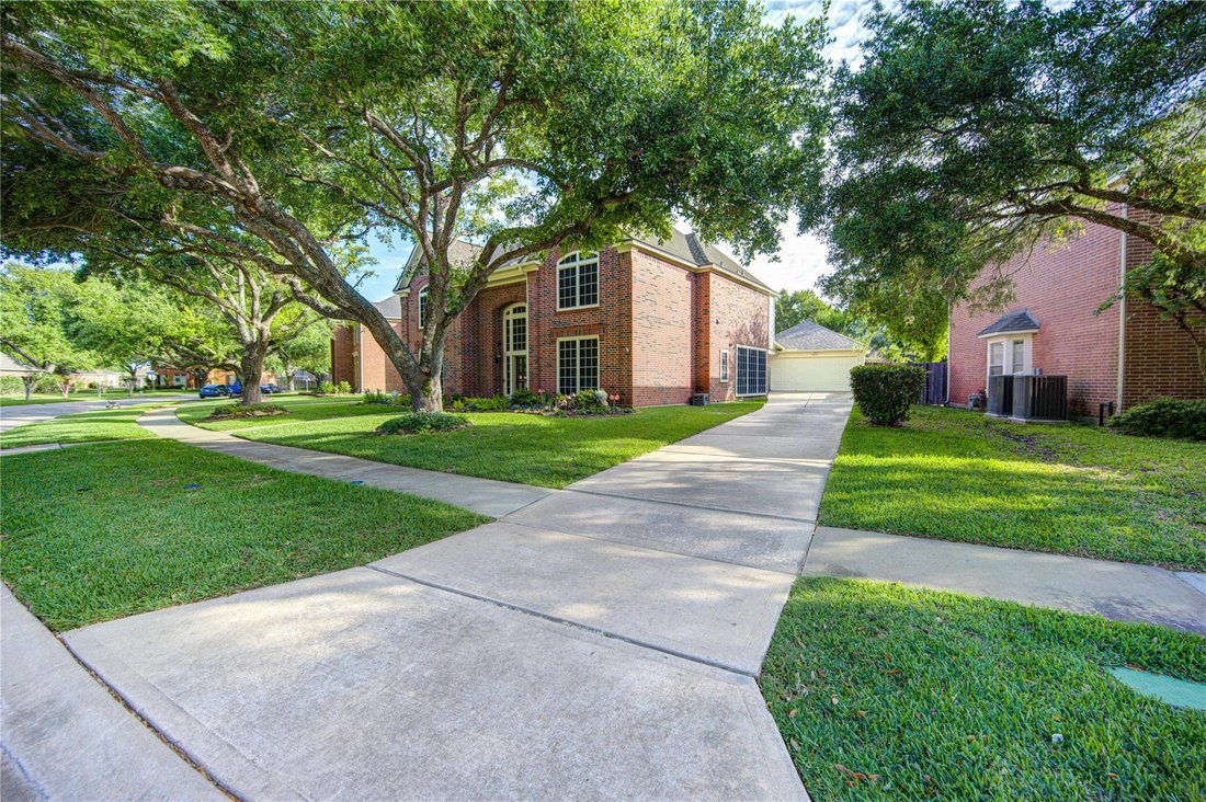 House in Sugar Land, Texas, United States 2 - 18506244