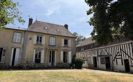 Estate in La Ferte-Vidame, Centre-Val de Loire, France 1